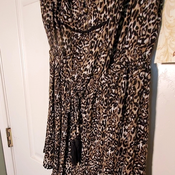 NWT Rewind Off-The-Shoulder Romper in Sandstorm - Picture 5 of 7